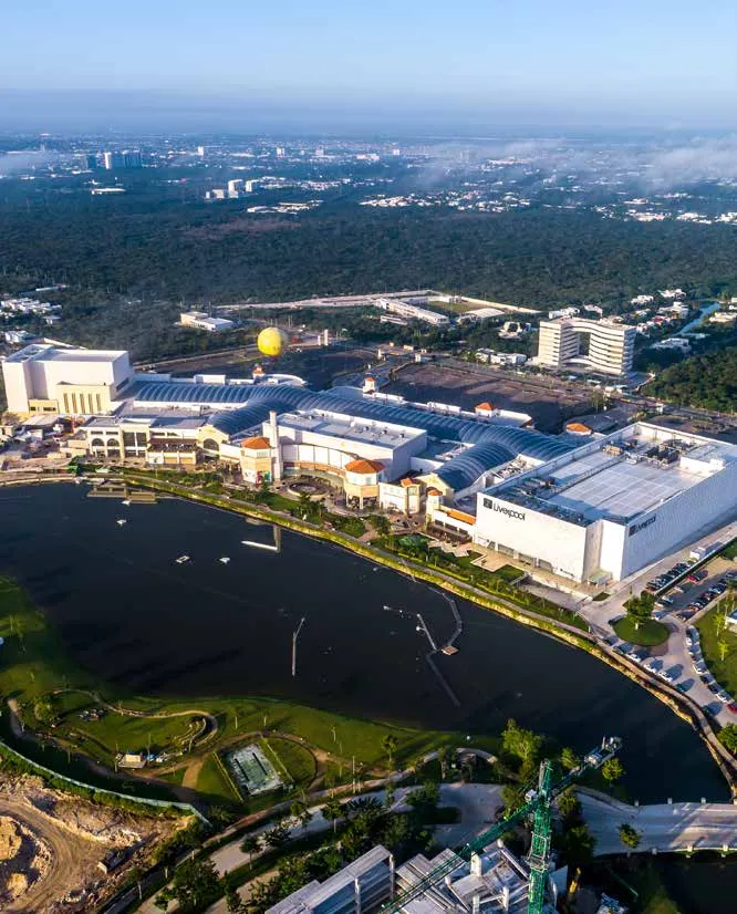La Isla Mérida Malltertainment